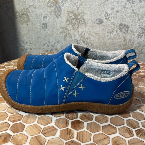 Keen Women's Blue Cush Howser Quilted Fleece Lined Size 7 Slip On Shoes - Picture 5 of 11